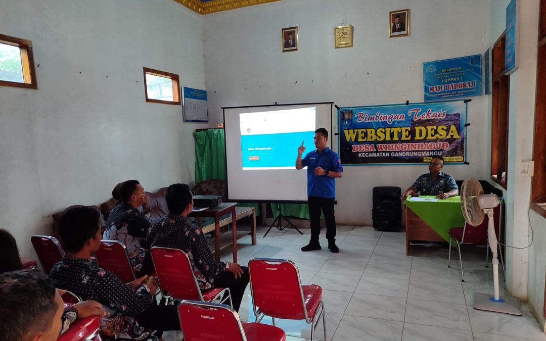 Pelatihan Website Desa Wringinharjo: Kepala Desa dan Perangkat Desa Mendorong Partisipasi Masyarakat dalam Era Digital