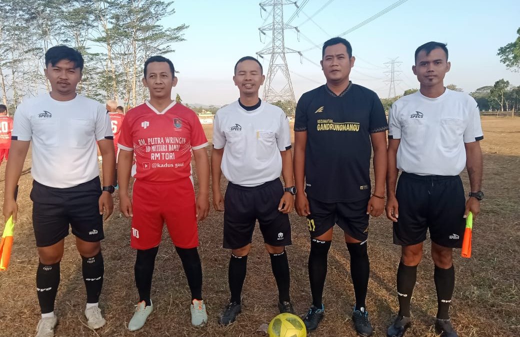Friendly Match Pemdes Wringinharjo VS Pemerintah Kecamatan Gandrungmangu
